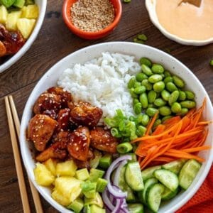 Poke bowl tuna chicken veggie vegan healthy